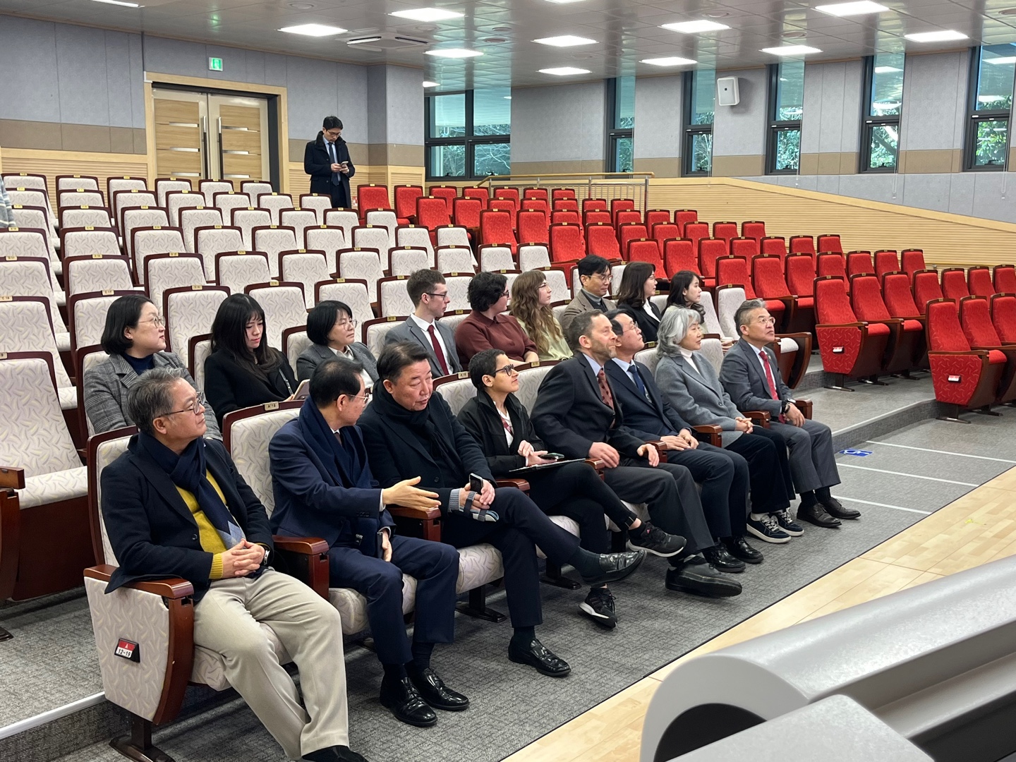 영국 AWRC와 공동연구 Co-Lab 개소식 참석_05.jpg